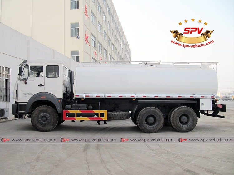 Fuel Tank Truck North Benz(6x6)-LS